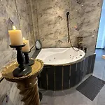 Julius Cesar Mit Private Sauna & Whirlpool Berlín