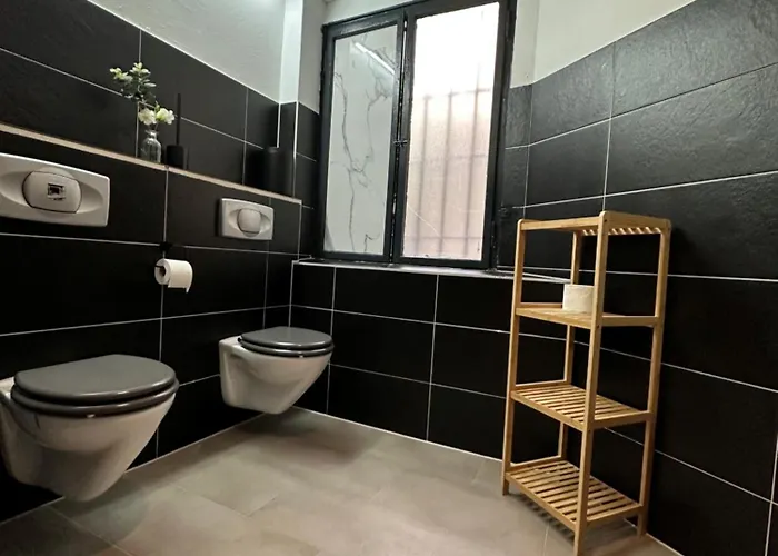 Julius Cesar Mit Private Sauna & Whirlpool ברלין