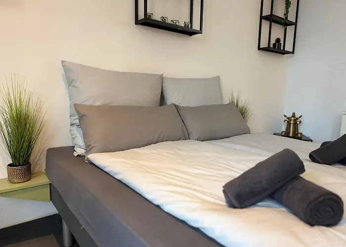 Apartamento Julius Cesar Mit Private Sauna & Whirlpool *